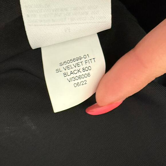 Banana Republic Black Velvet Spaghetti Strap Tank Top Camisole size M NEW Tags - Picture 7 of 9